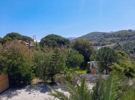 Three km Jouz River Mseilha Hiking, À La Belle Étoile، فندق في البترون