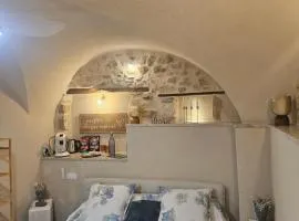 Suite voûtée minérale - fraicheur naturelle - au cœur de Vallon Pont d'Arc