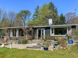 3 Bedroom Beautiful Home In Vejby