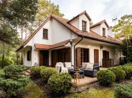 Leśna SPA Willa pod Warszawą Jacuzzi, Sauna, Kominek, Sport & Joga