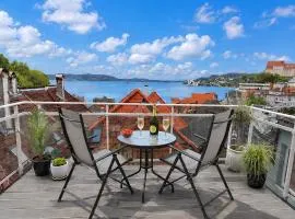 Penthouse with Panoramic Fjord Views - Private Terrace in Bergen Center