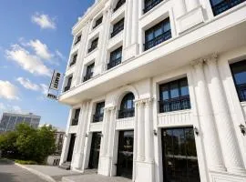Nearest Airport Hotel