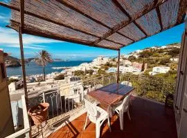 La casa di Feruri a Ponza