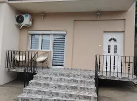 Studio Apartman Aki