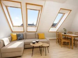 Top-floor apartment with lots of light