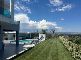 Maria Luxury Villa, ξενοδοχείο στο Λέχαιο