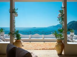 Villa Santa Chiara Positano Suites, hotel em Positano
