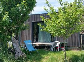 Studio clim 3 pers animaux, mai oct spa et piscine, Hotel in Saint-Ambroix