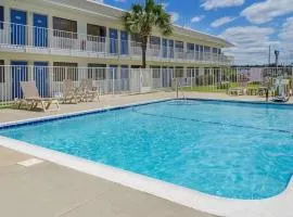 Motel 6 Gulfport, MS Airport