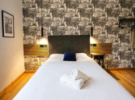 Near Hull Royal Infirmary Amber Serviced Rooms Self Check-In and Shared Kitchen, viešbutis mieste Halas