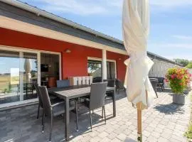 Apartment Cornelia - 6km from the sea by Interhome