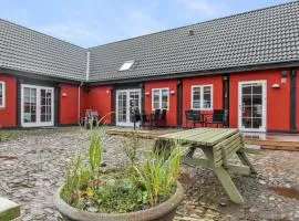 Apartment Hinrich - 4-5km from the sea by Interhome