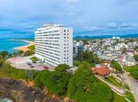 Guarapari com elevador, reformado, Wi-Fi, TV com Smart, vista livre e estacionamento