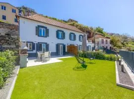 Maison Des Souvenirs by YOUR KEY MADEIRA