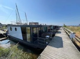 Sea Lodge