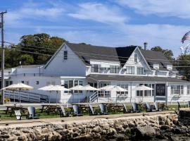 Bluebird Ocean Point Inn, hotel i Ocean Point