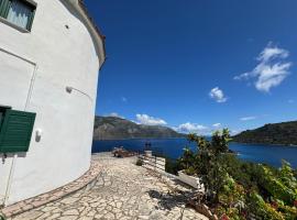 Razos Windmill, hotel in Vathi