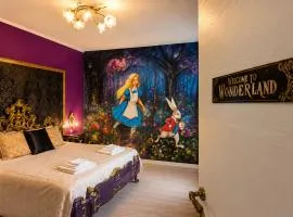 Casa dei murales Wonderland Cascata delle Marmore - esperienza immersiva da fiaba