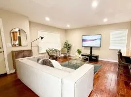 2 Bedroom Home 5 Minutes from ID, Capitol Hill