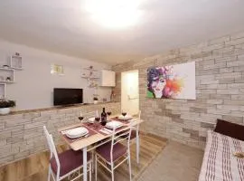 Sunny Stone Apartment with Free Parking