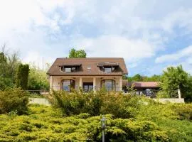 Hidden Hills Villa