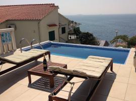 Apartments Jana, hotelli kohteessa Primošten