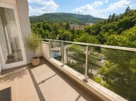 Luxury Apartment with Vodno View & Private Garage