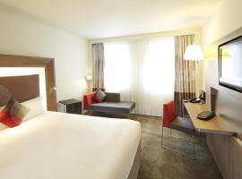 Novotel Nottingham Derby, хотел в Лонг Итън