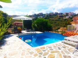 Nice house close to the sea, Hotel in Mati