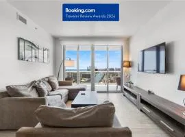 Waterfront 2 BR Luxury Apartment with Ocean views in Beachfront Resort - 25 min to FIFA!