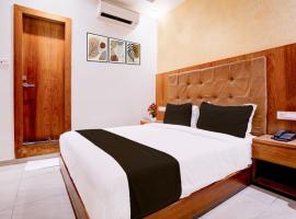 Townhouse Oak Titvala Railway Junction Formerly Sai Dhan Residency, hotel en Titwala