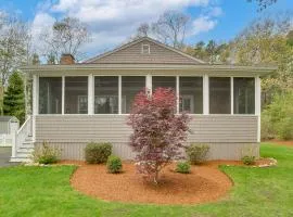 Walk to Sagamore Beach! Curated + Spacious Cottage