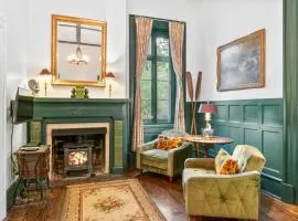 Spacious Studio on Historic Inn Property