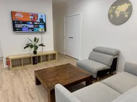Grand Family Estate for 20 people in Macarthur