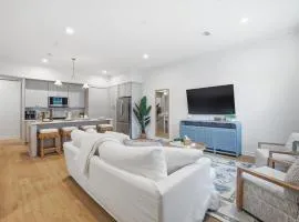 Gulf Paradise 3BD - Pool - Walk to the Beach
