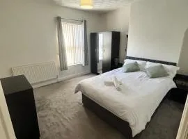 Charming, cosy 2 bed home in St Helens