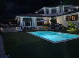 VILLA ROMA Resort