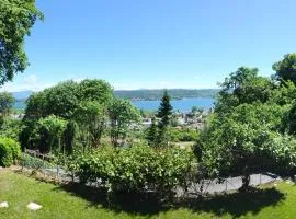Major Lake Luxury Home B&B