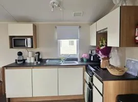 Jones caravan hire sycamore walk lyons robinhood rhyl