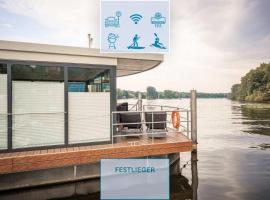 Floatinghouse Nike, Hotel in Hennigsdorf