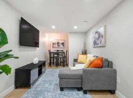 Entire Modern, Stylish 2BR Suite with Private Entrance