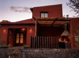 Cabañas Inti Raymi, hotel a Huacalera