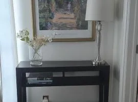 Cozy Bethpage Hideaway