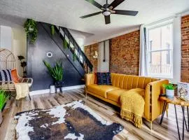 Jungle House Downtown Columbus - Modern Boutique Suites