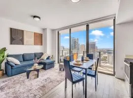 Luxury High Floor Skyline Apartment Near Cruise Port