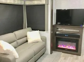 2 BR 2 BA Oasis Kayaks, Pool, Beach and Dock Rental
