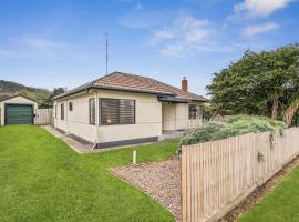 Milville: Apollo Bay şehrinde bir otel