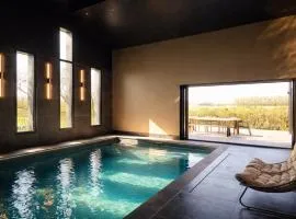 Ô TEMPS SUSPENDU piscine intérieure, spa, sauna privés en campagne
