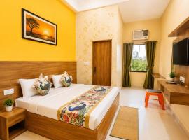 Cosmic Elite Krishiva Hotel Vrindavan - Affordable Rooms at Central Location, ξενοδοχείο σε Vrindāvan