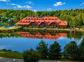 Hotel Gorzelanny - basen , jacuzzi , sauna sucha, parowa w cenie pobytu!, hotel in Pokrzywna